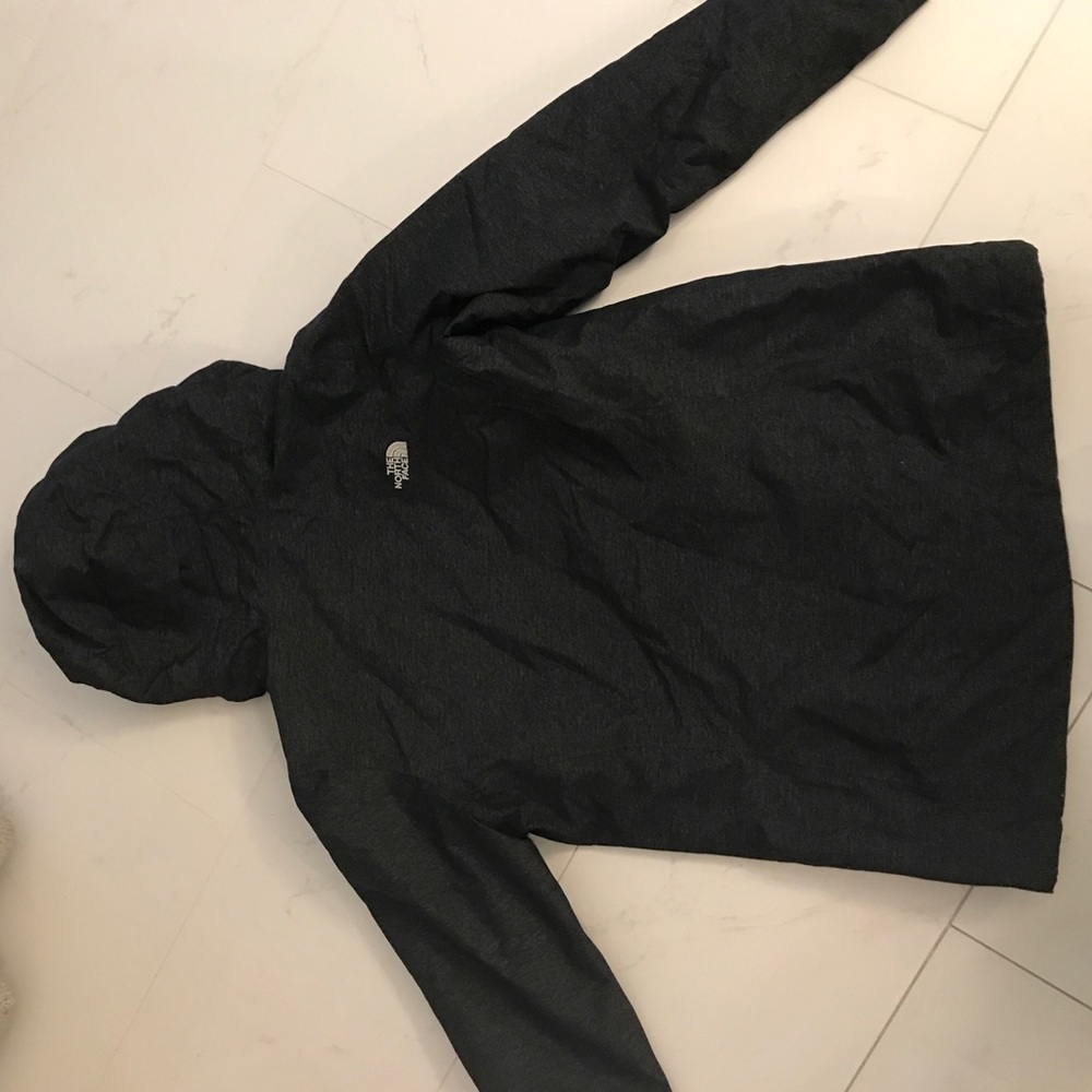 North face jacket - Picture 3 of 3